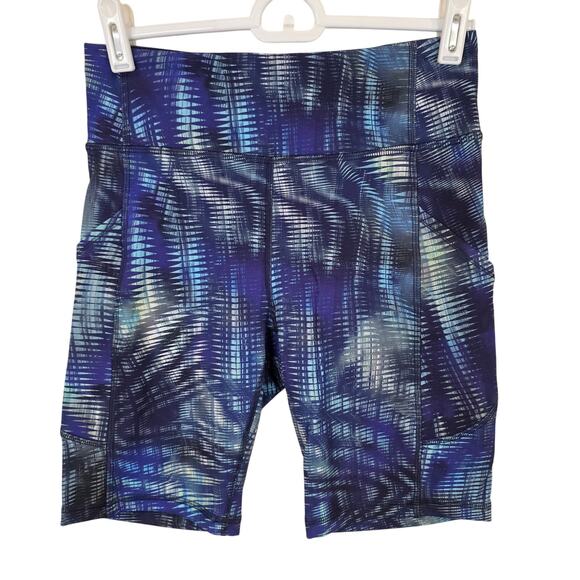Women's Lululemon Invigorate High-Rise Short 8" Biker Athletic Shorts | Size 6 - Picture 1 of 10